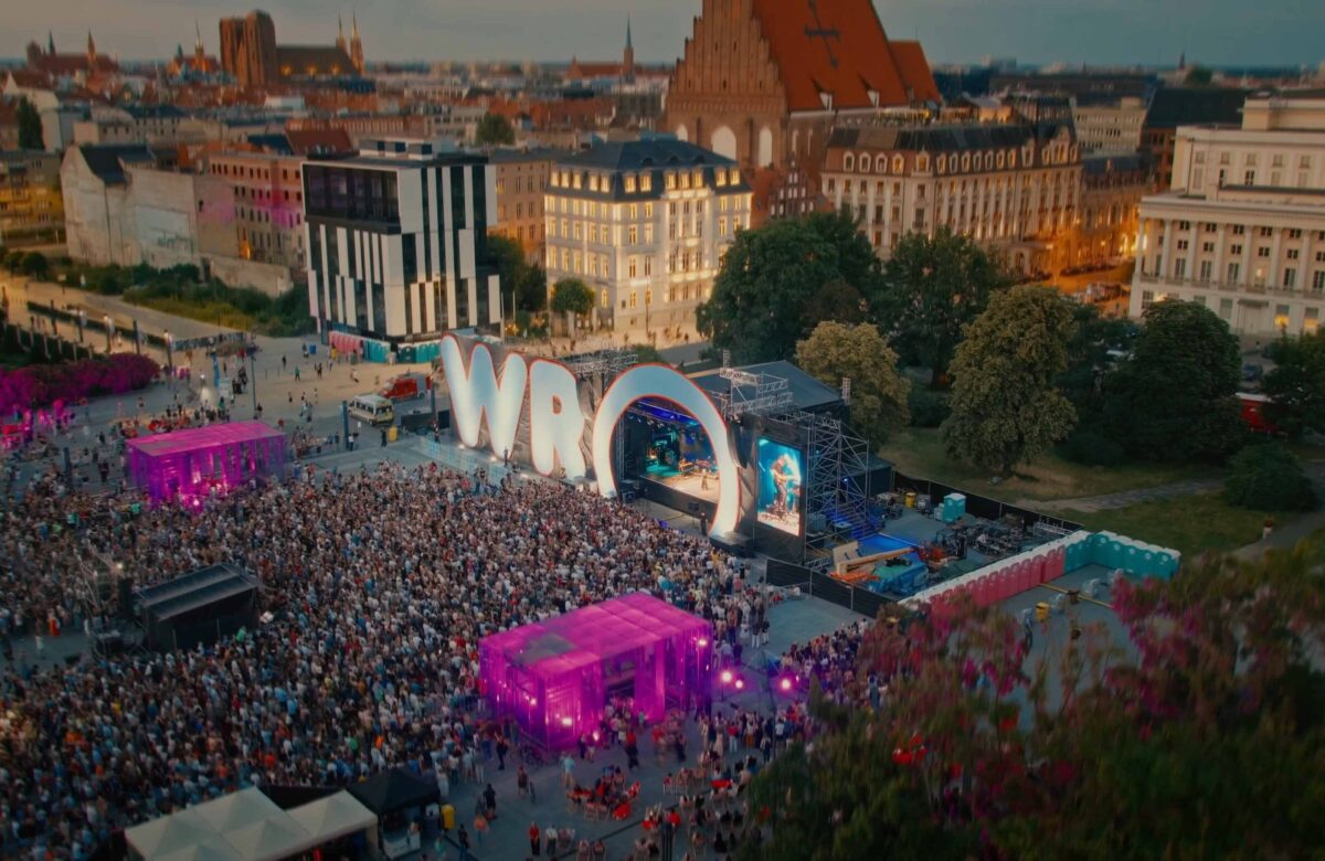 Finał Święta Wrocławia 2025 – MoreThanGood producentem koncertu ZAZ i Sary James